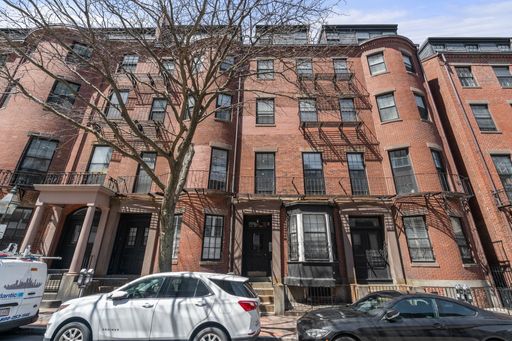 21 Bowdoin Street, 2C, Boston, MA 02114