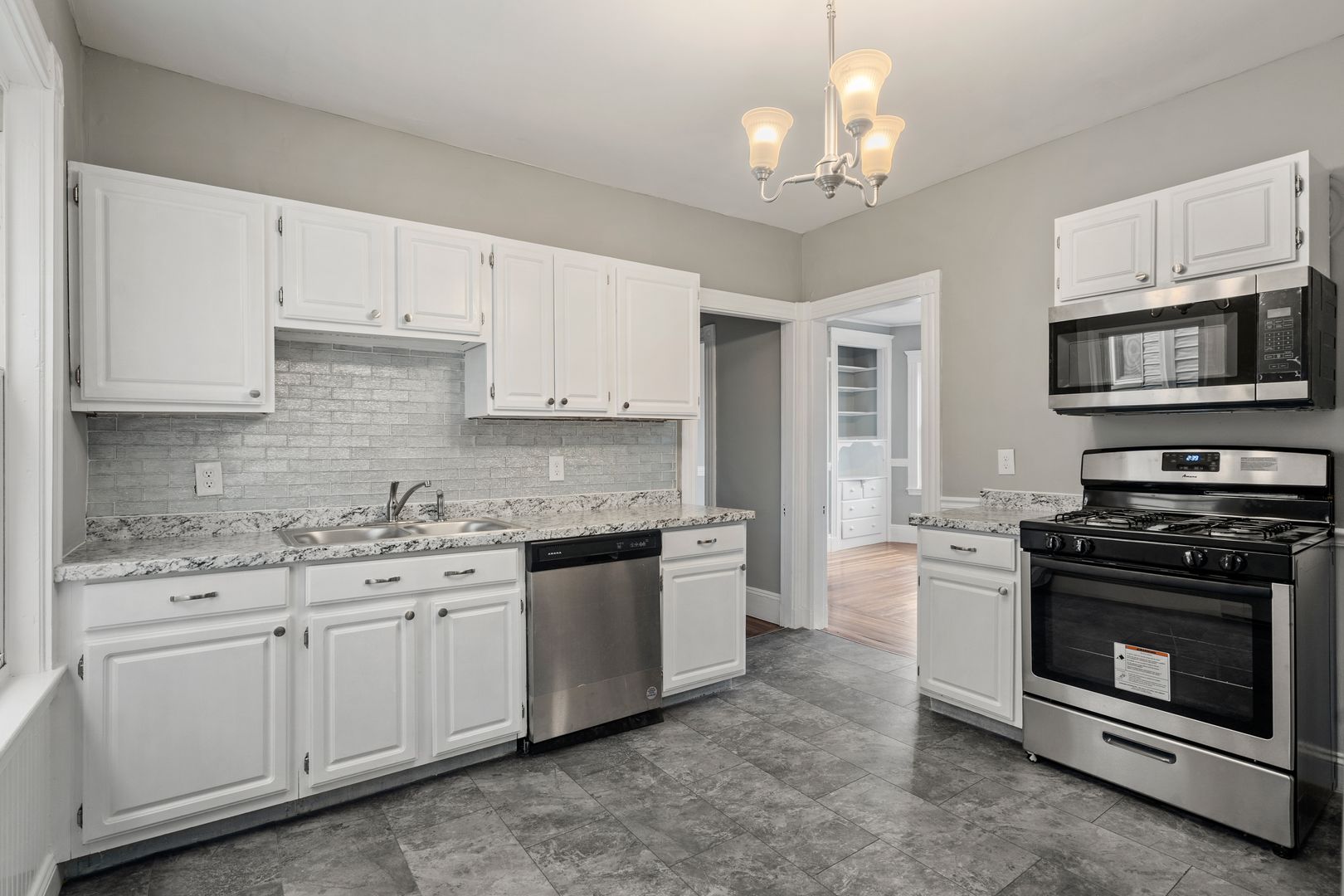 Dorchester House: 36 Bellevue St