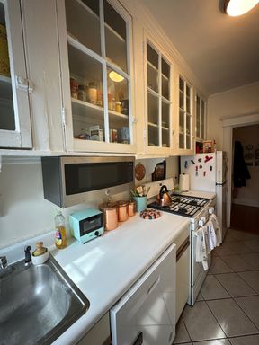 1277 Commonwealth Ave, 210, Boston, MA 02134