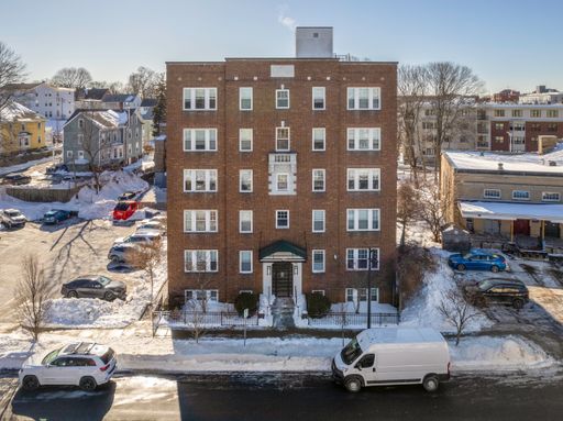 50 Broadway, Unit 17, Beverly, MA 01915