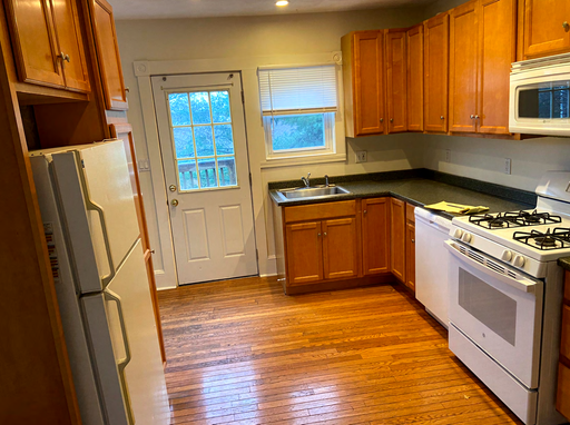 Two Floor 2 Bed/1 Bath in Norwood Center with In Unit Washer/Dryer! – photo 1