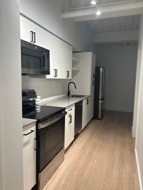 86 Essex , 204, Haverhill, MA 01832