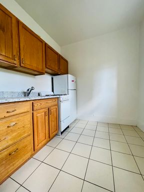 14 Palace Rd, 14P-15, Boston, MA 02115