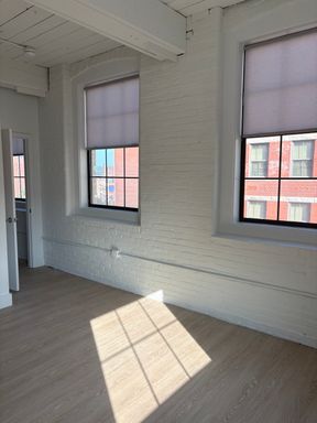 86 Essex, 305, Haverhill, MA 01832