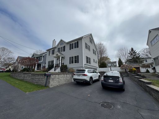 43 Canterbury Road, Waltham, MA 02453