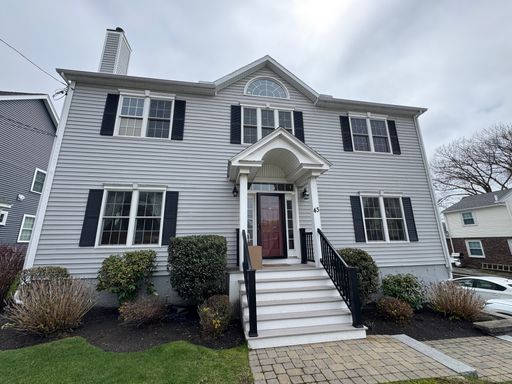 43 Canterbury Road, Waltham, MA 02453