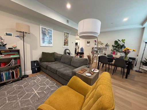394 McGrath Hwy, Unit 101, Somerville, MA 02143