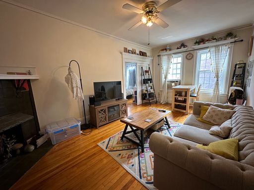 1277 Commonwealth Ave, 210, Boston, MA 02134