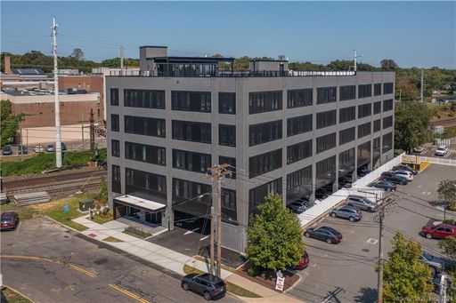 Unit 306-F, 78 Unquowa Place, Fairfield, CT 06824