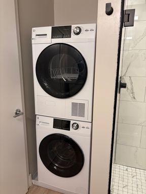 86 Essex , 202, Haverhill, MA 01832