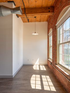 165 Thorndike St, 307, Lowell, MA 01852