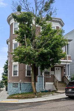 36 Bellevue St , Unit 2, Dorchester, MA 02125