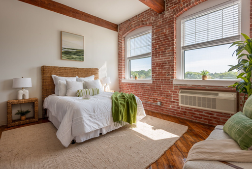 157 Centre Street, Unit 404, Brockton, MA 02302