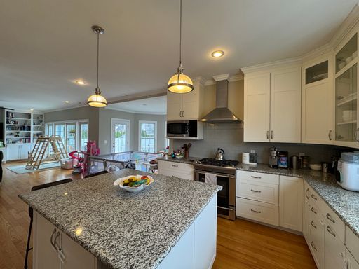 43 Canterbury Road, Waltham, MA 02453