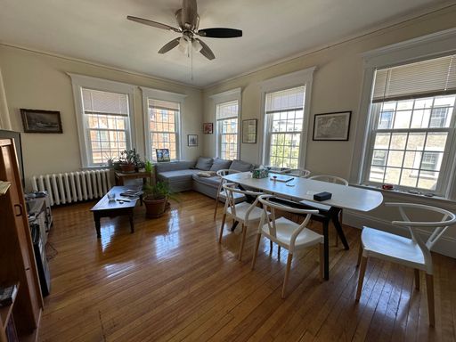 1277 Commonwealth Ave, 207, Boston, MA 02134