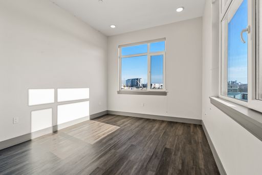 400 Mystic Avenue, 205, Somerville, MA 02145