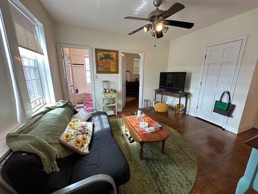 15 Governors Ave, 24, Medford, MA 02155