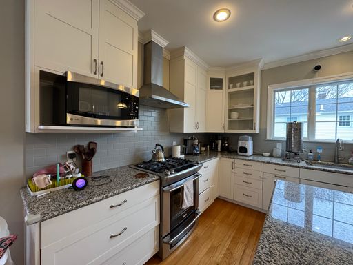 43 Canterbury Road, Waltham, MA 02453