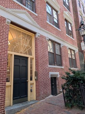 Beacon Hill 1 bedroom on Garden Street available now – photo 1