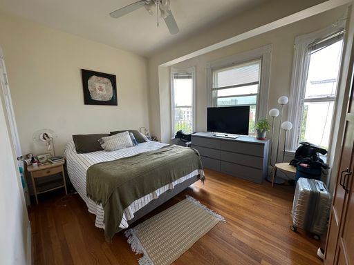 2 Inman Street, 6, Cambridge, MA 02138