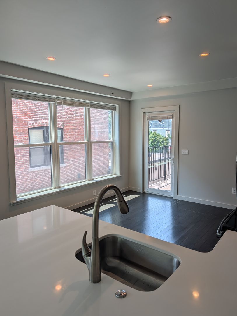 Jamaica Plain Apartment: 3383-3399 Washington St.