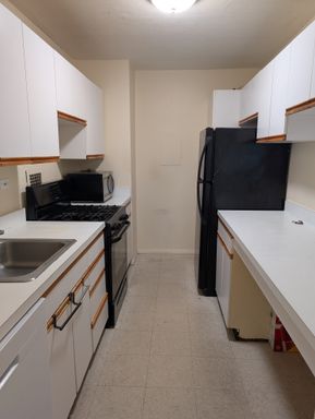 8 Whittier Place , 9H, Boston, MA 02114