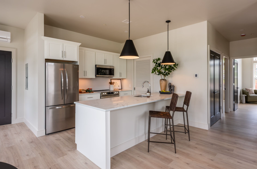 Beautiful First Floor 2 Bed/1 Bath in Norwood with Parking! – photo 1