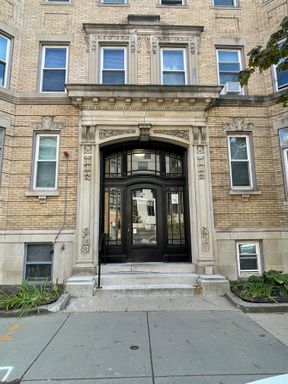 14 Palace Rd, 14P-3, Boston, MA 02115