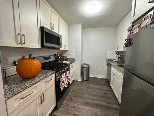 13-18 Hennery Way, Unit 17D, Medfield, MA 02052