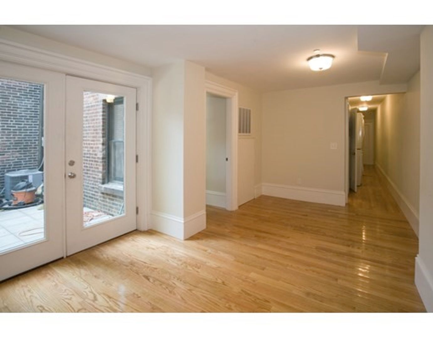 658 Massachusetts Ave - 1B MA 02118 - Photo 2