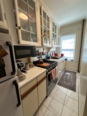 1277 Commonwealth Ave, 209, Boston, MA 02134