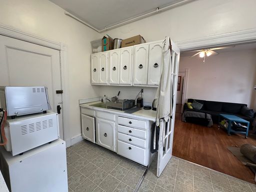 2 Inman Street, 2, Cambridge, MA 02138