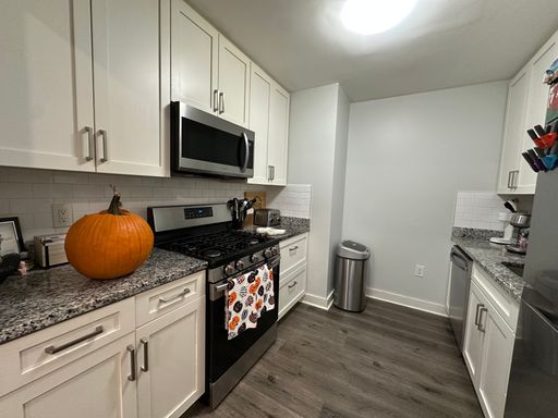 13-18 Hennery Way, Unit 17B, Medfield, MA 02052