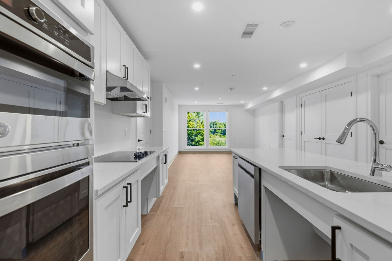 Natick Apartment: 26 Union Street