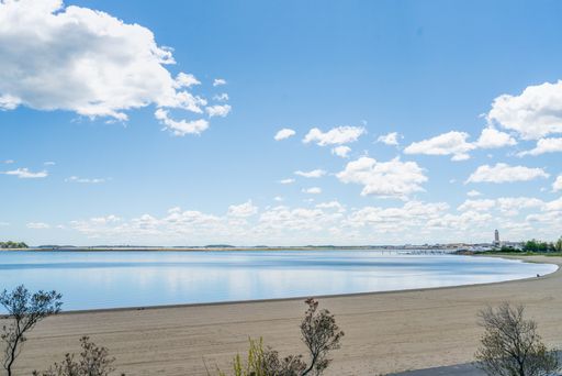 917 Bennington St, 301, East Boston, MA 02128