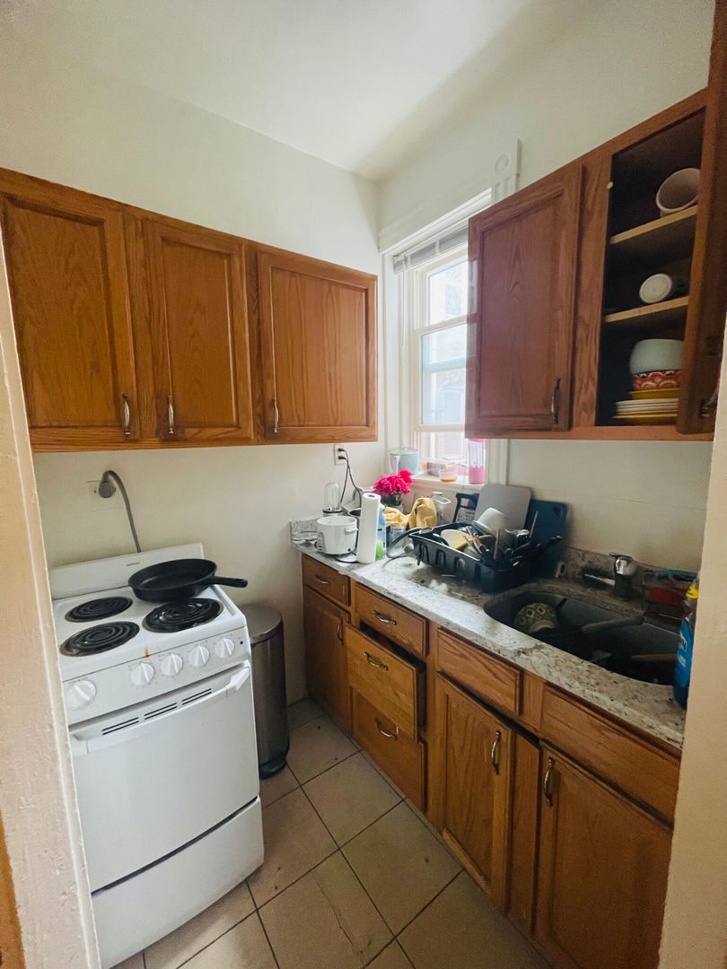 Boston Apartment: 11 Tetlow St
