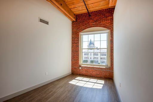 165 Thorndike St, 307, Lowell, MA 01852