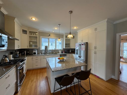 43 Canterbury Road, Waltham, MA 02453