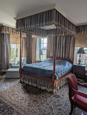 2 Louisburg Square, 4/5, Boston, MA 02108