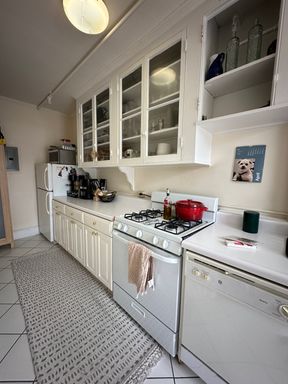 1277 Commonwealth Ave, 211, Boston, MA 02134