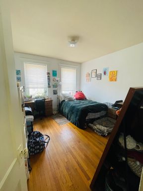 14 Palace Rd, 14P-11, Boston, MA 02115