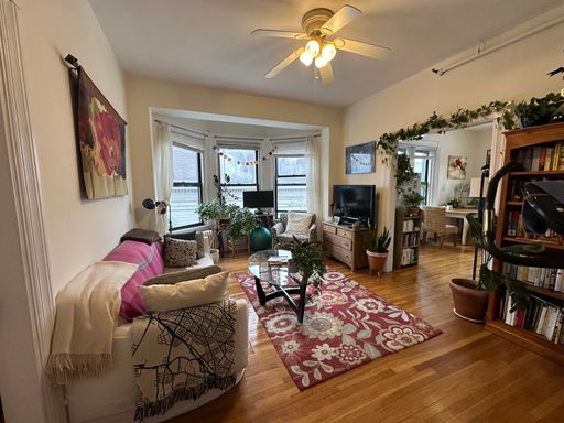 2 Inman Street, 9, Cambridge, MA 02138