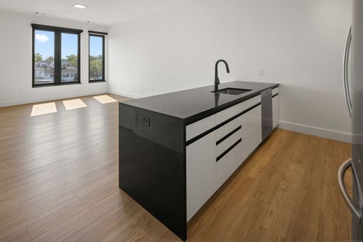 Unit 304-D, 78 Unquowa Place, Fairfield, CT 06824