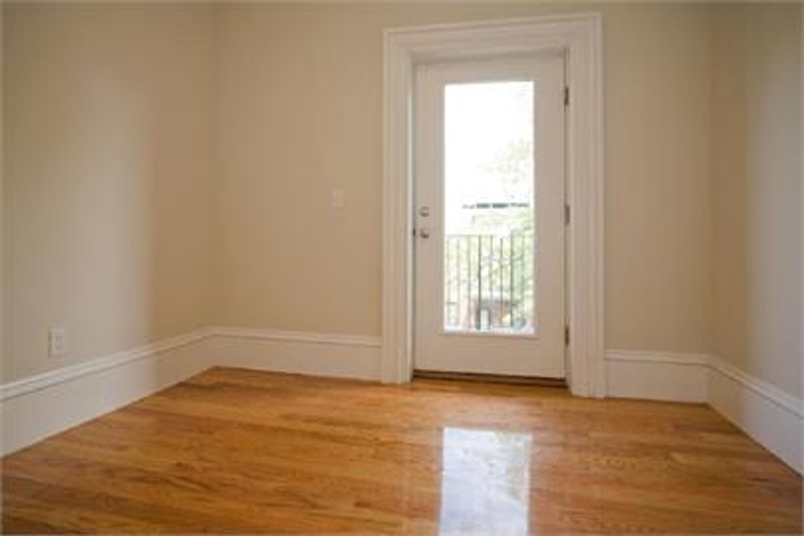 656 Massachusetts Ave - 5 MA 02118 - Photo 6