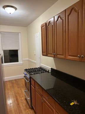 50 Broadway, Unit 17, Beverly, MA 01915