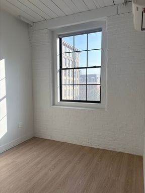 86 Essex , 406, Haverhill, MA 01832