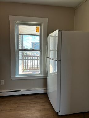 10-12 Rockdale Ave, 3, Lowell, MA 01854