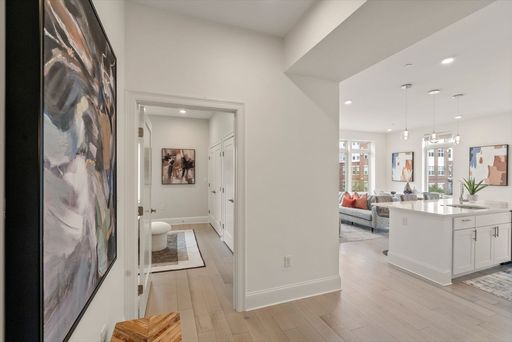 95 Fawcett St, 205, Cambridge, MA 02138