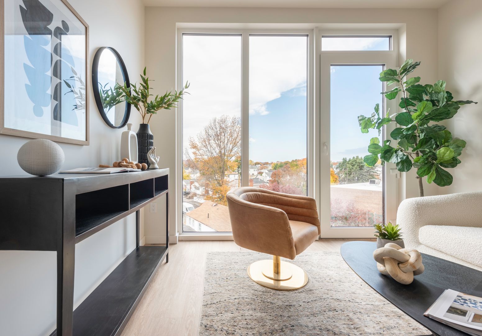 Revere Apartment: 810 Washington Ave