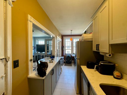 2 Crawford Street , 12, Cambridge, MA 02139